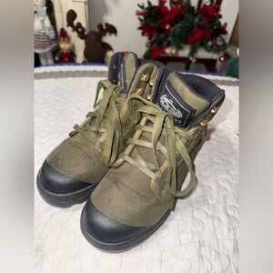 Women’s sketchers ROTUND-DARRAGH boots size 7.5